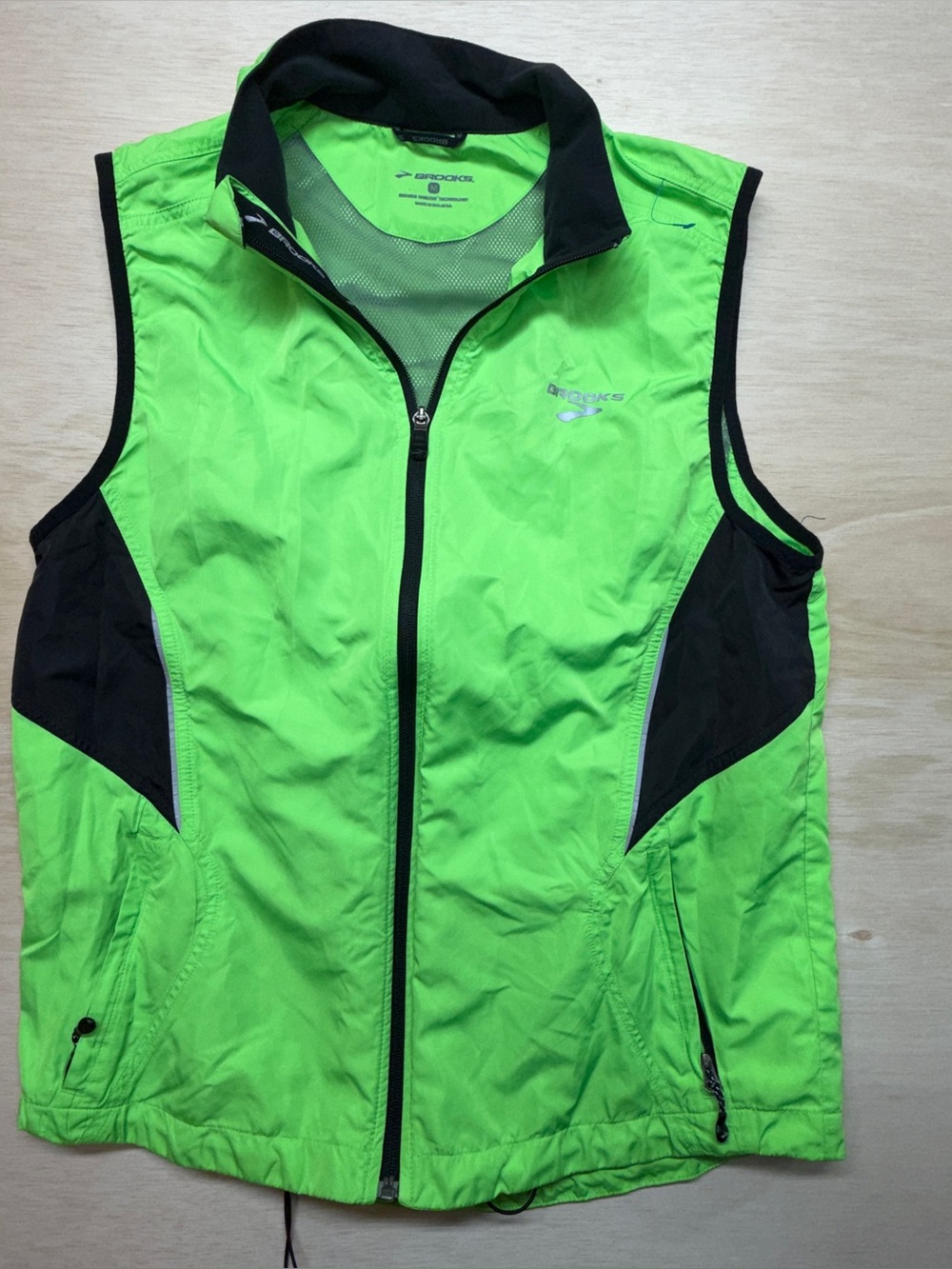 Brooks Mens M Running Vest Neon Lime Green Black High Visibility Reflective